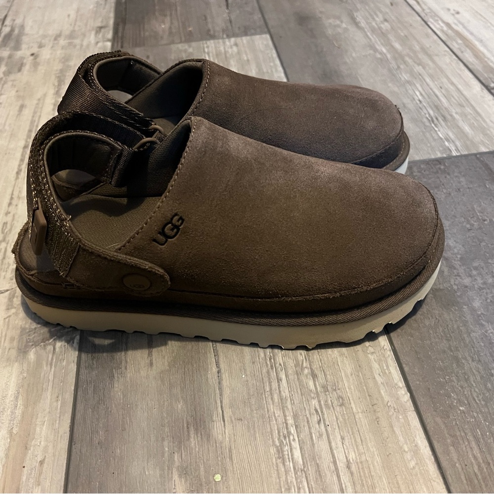 UGG Goldenstar mocha clog size 7. NWOT